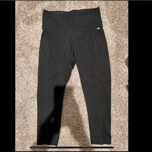 Marika crop leggings